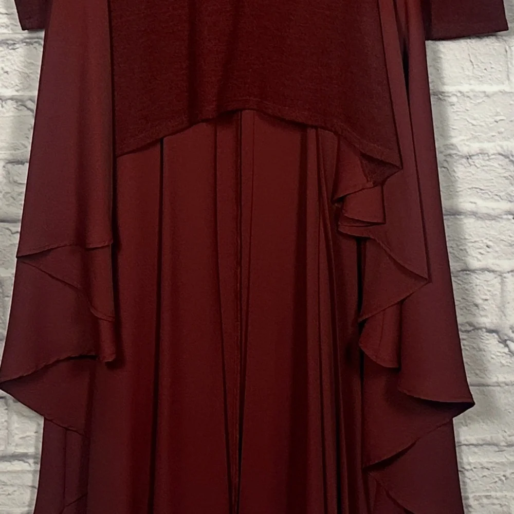 Burgundy party high low top multi media top Diane Gilman - Picture 6 of 12